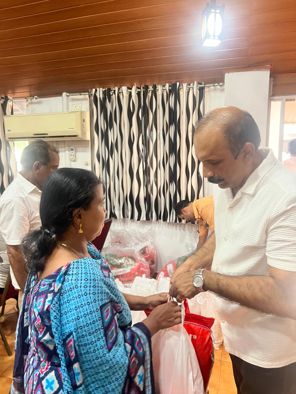 Amala Fellowship nedumbassery airport city distributed Student education scholarships, sponsored by CIAL, Distributed by Angmaly Munciplaity chairman Shio paul